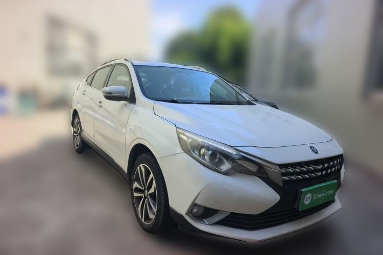 Used Venucia T90 2017 2.0L CVT Smart Edition Front Right 45 Deg