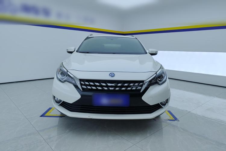 Used Venucia T90 2017 2.0L CVT Smart Edition Front
