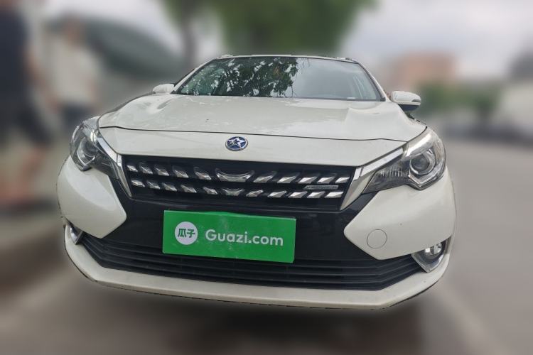 Used Venucia T90 2017 2.0L CVT Smart Edition Front