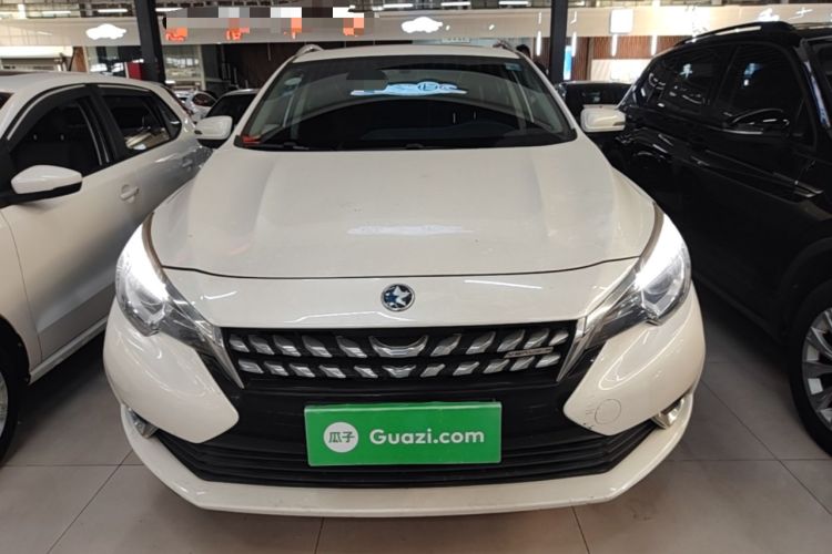 Used Venucia T90 2017 2.0L Manual ZhiShang Edition Front