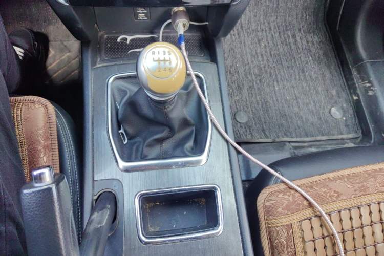 Used Venucia T90 2017 2.0L Manual ZhiShang Edition Gear Lever