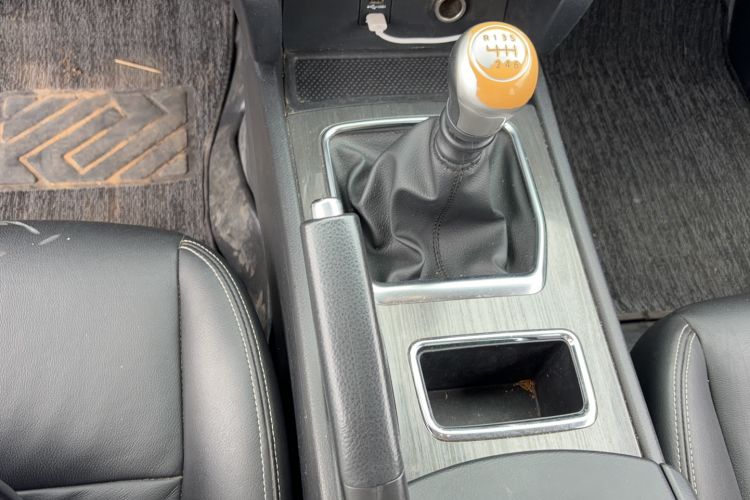 Used Venucia T90 2017 2.0L Manual ZhiShang Edition Gear Lever