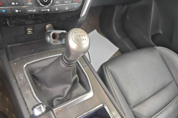 Used Venucia T90 2017 2.0L Manual ZhiShang Edition Gear Lever
