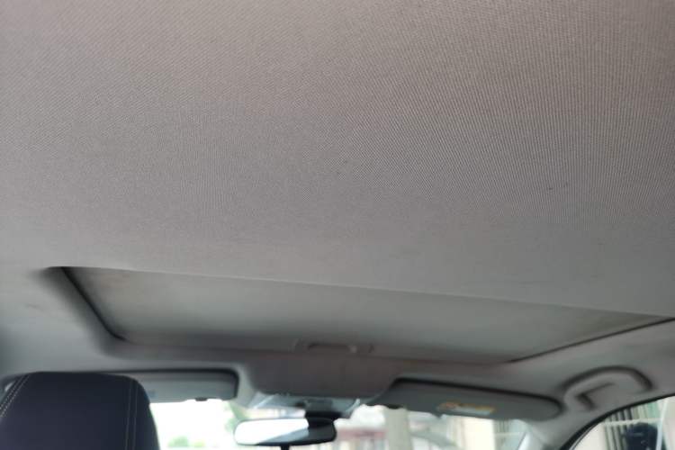 Used Venucia T90 2017 2.0L CVT Smart Edition Headliner