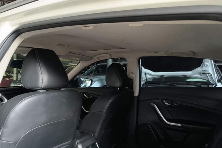 Used Venucia T90 2017 2.0L CVT Leading Edition Headliner