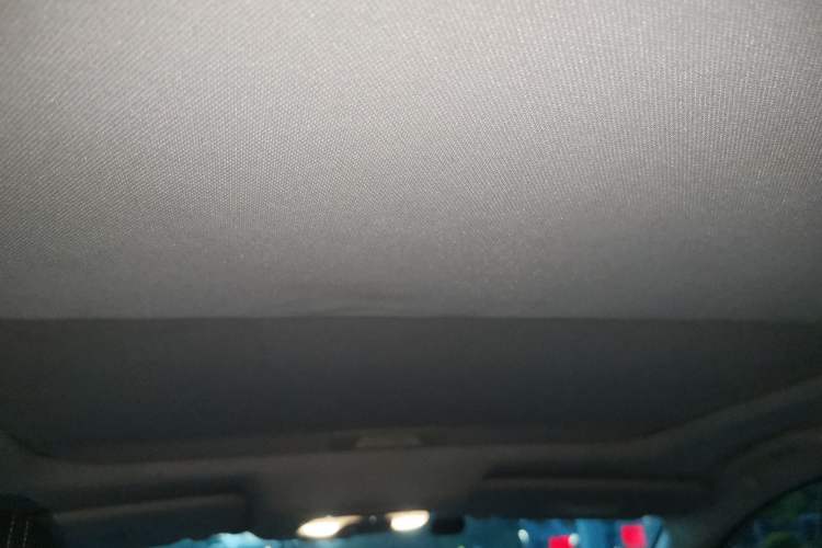Used Venucia T90 2017 2.0L CVT Smart Edition Headliner