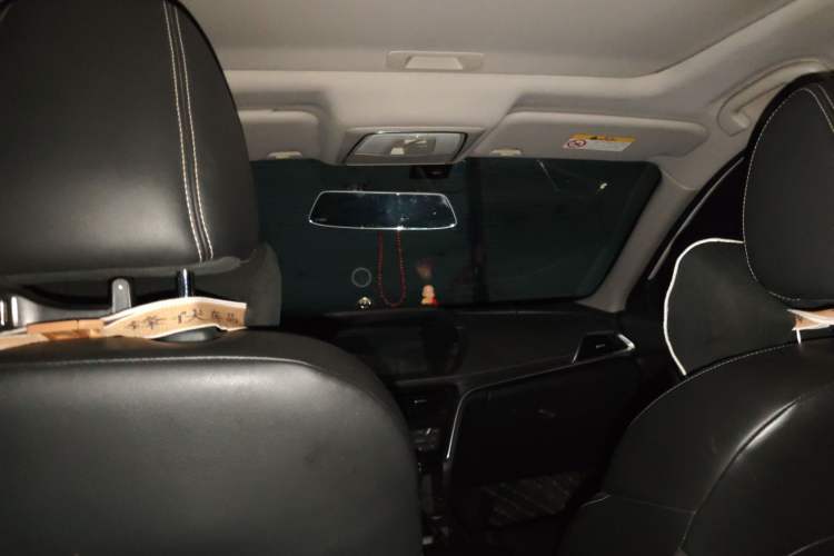 Used Venucia T90 2017 2.0L CVT Smart Edition Headliner