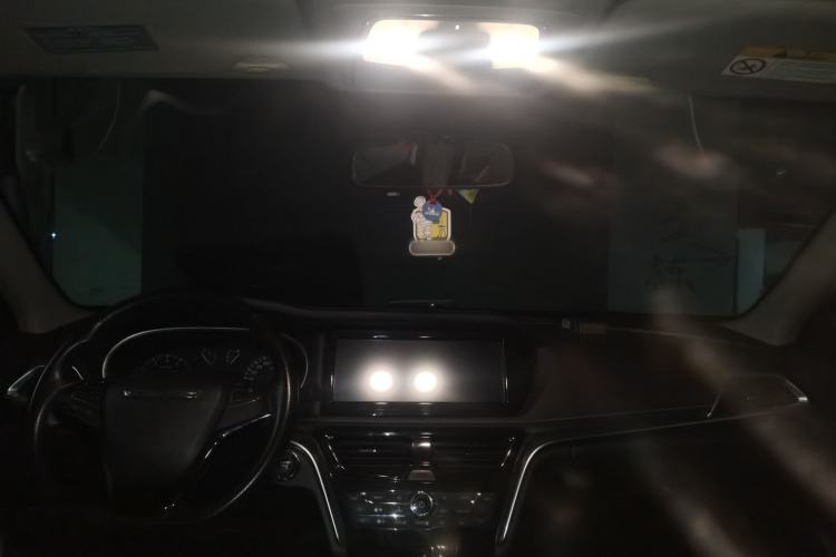 Used Venucia T90 2017 2.0L CVT Smart Edition Headliner