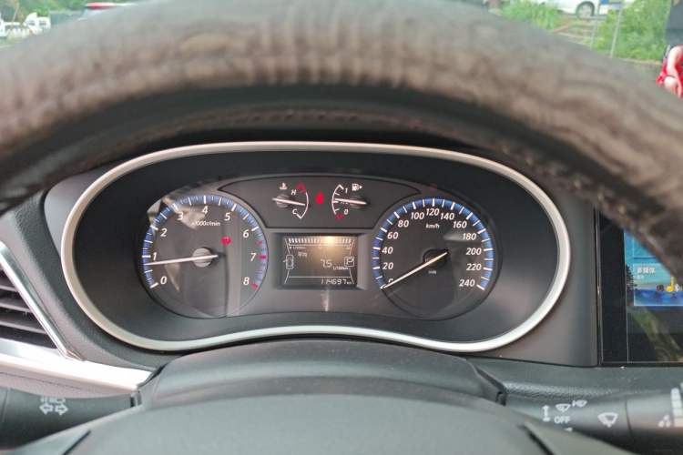 Used Venucia T90 2017 2.0L CVT Smart Edition Instrument Cluster
