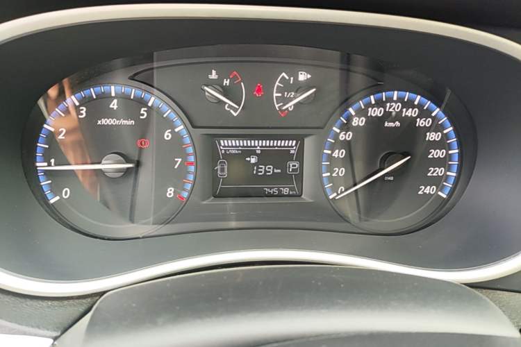 Used Venucia T90 2017 2.0L CVT Smart Edition Instrument Cluster