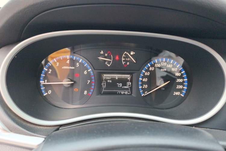 Used Venucia T90 2017 2.0L CVT Fashion Edition Instrument Cluster