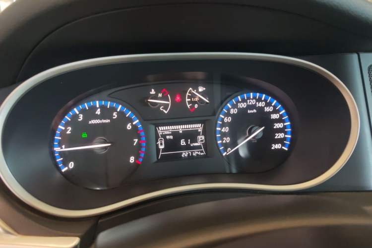 Used Venucia T90 2017 2.0L CVT Smart Edition Instrument Cluster