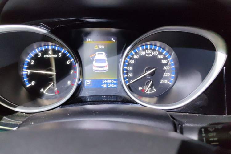 Used Venucia T90 2017 2.0L CVT Leading Edition Instrument Cluster