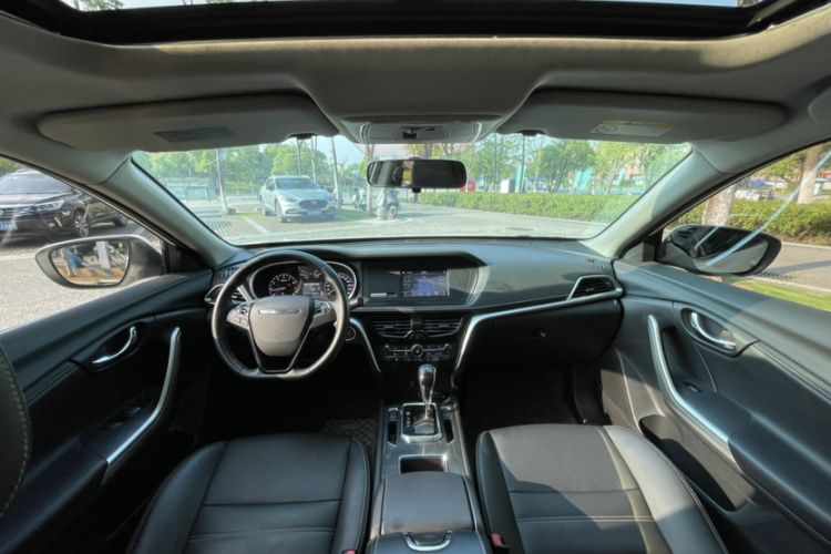 Used Venucia T90 2017 2.0L CVT Smart Edition Interior 1