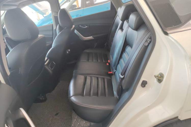 Used Venucia T90 2017 2.0L CVT Smart Edition Interior 1