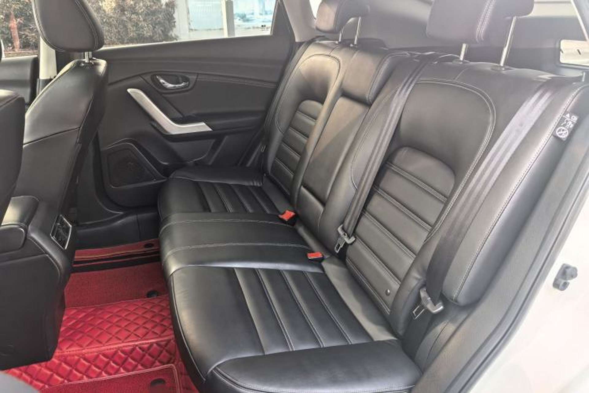 Used Venucia T90 2017 2.0L Manual ZhiShang Edition Interior 3