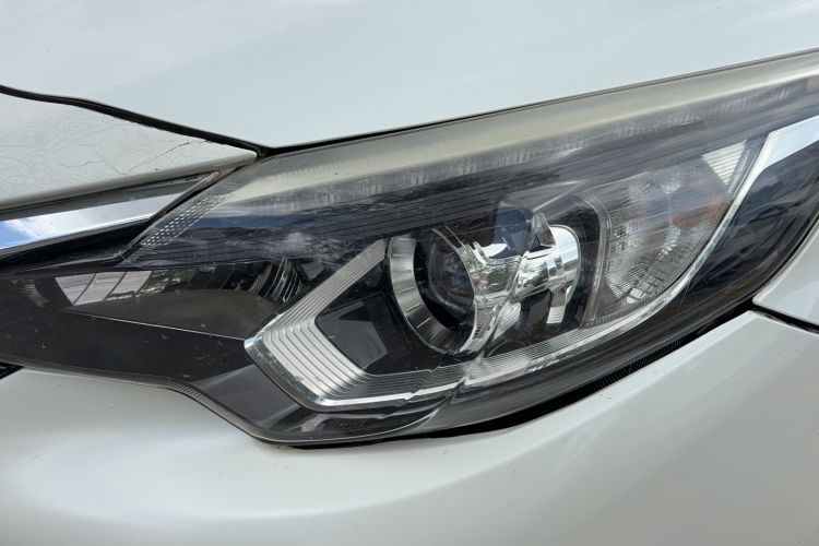 Used Venucia T90 2017 2.0L Manual ZhiShang Edition Left Front Headlight