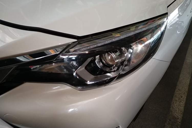 Used Venucia T90 2017 2.0L CVT Smart Edition Left Front Headlight