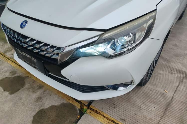 Used Venucia T90 2017 2.0L CVT Smart Edition Left Front Headlight