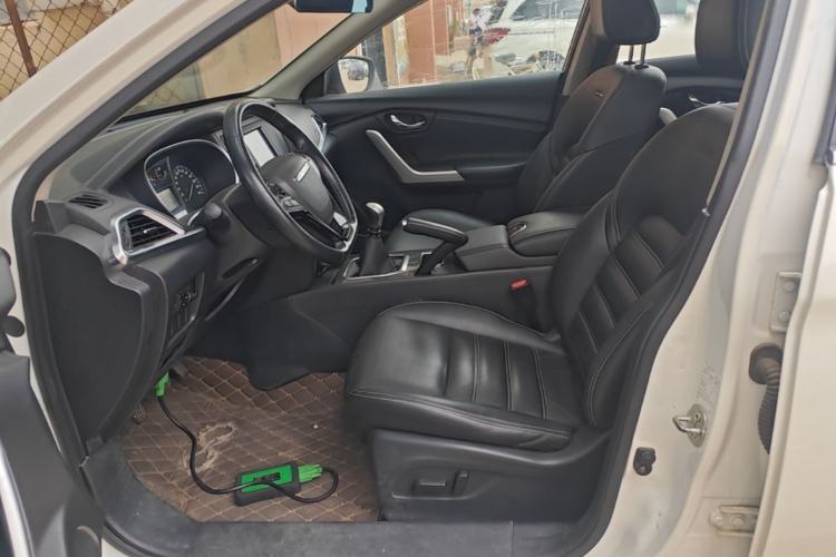 Used Venucia T90 2017 2.0L Manual ZhiShang Edition Left Front Seat