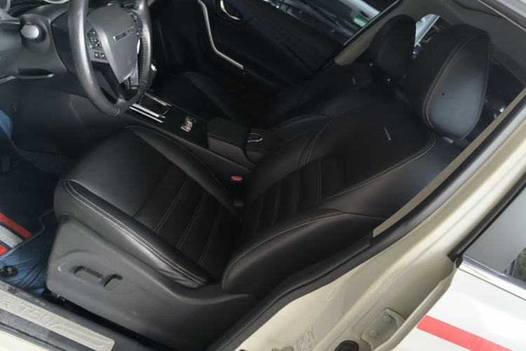 Used Venucia T90 2017 2.0L CVT Leading Edition Left Front Seat