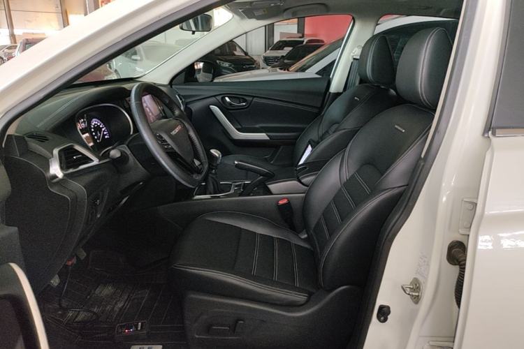 Used Venucia T90 2017 2.0L Manual ZhiShang Edition Left Front Seat