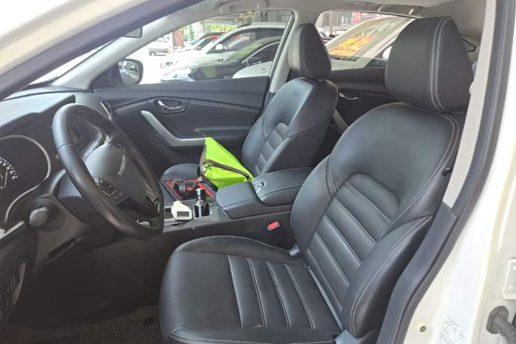 Used Venucia T90 2017 2.0L CVT Smart Edition Left Front Seat
