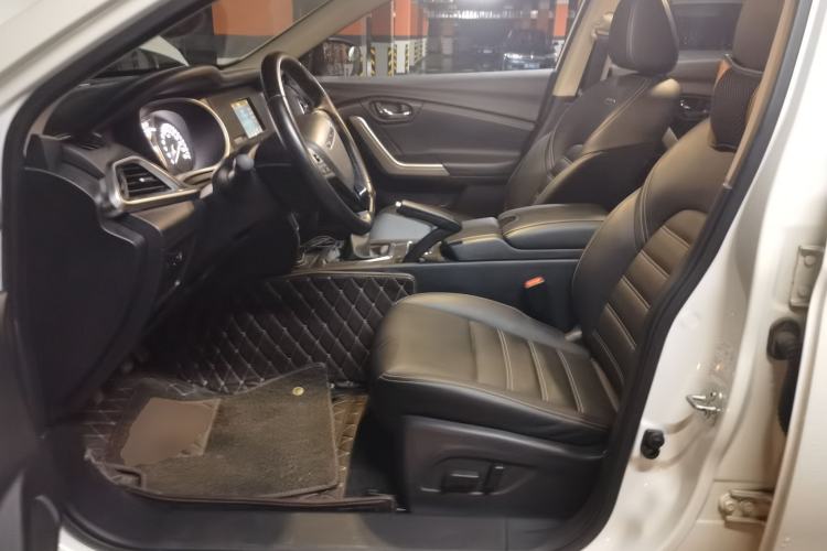 Used Venucia T90 2017 2.0L Manual ZhiShang Edition Left Front Seat