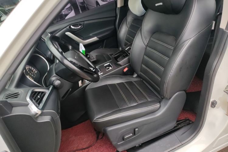 Used Venucia T90 2017 2.0L CVT Smart Edition Left Front Seat