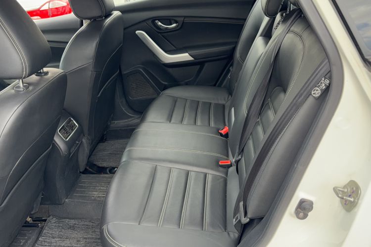 Used Venucia T90 2017 2.0L Manual ZhiShang Edition Left Rear Seat