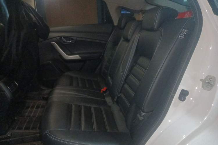 Used Venucia T90 2017 2.0L CVT Leading Edition Left Rear Seat