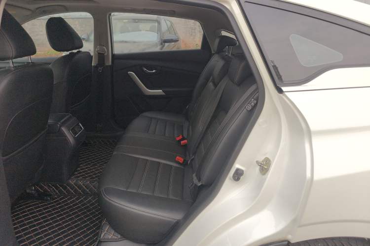 Used Venucia T90 2017 2.0L CVT Smart Edition Left Rear Seat