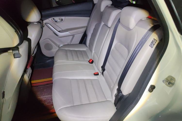 Used Venucia T90 2017 2.0L CVT Leading Edition Left Rear Seat