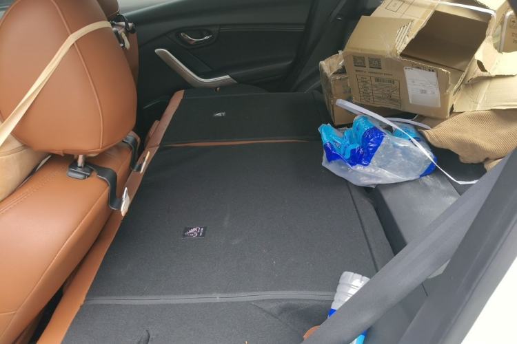 Used Venucia T90 2017 2.0L CVT Fashion Edition Left Rear Seat