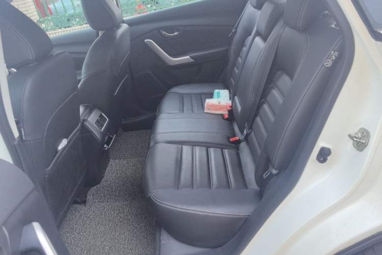 Used Venucia T90 2017 2.0L CVT Leading Edition Left Rear Seat