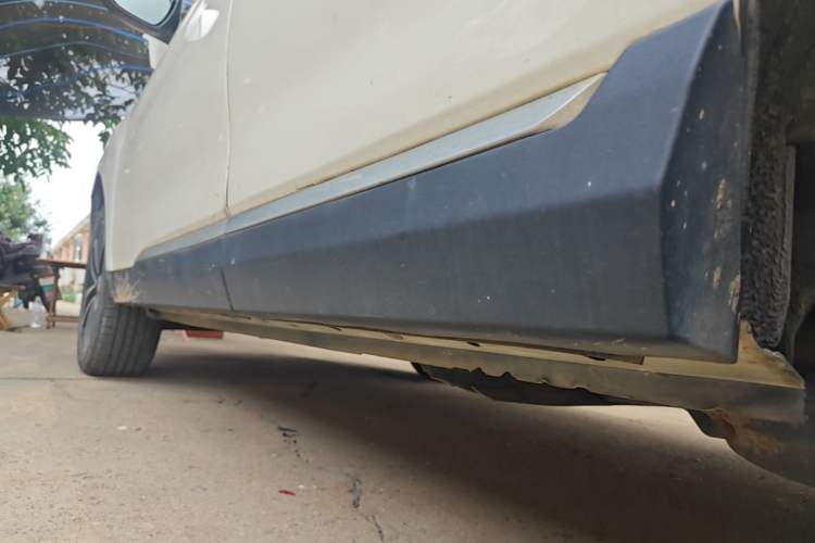 Used Venucia T90 2017 2.0L Manual ZhiShang Edition Left Side Sill