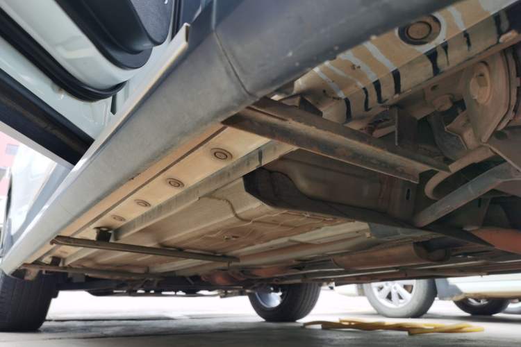 Used Venucia T90 2017 2.0L CVT Leading Edition Left Side Sill