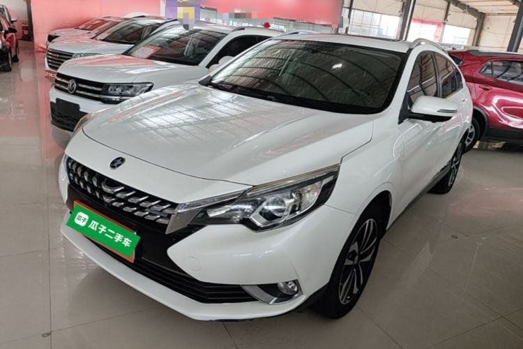 Used Venucia T90 2017 2.0L Manual ZhiShang Edition Guazi used car, China used car export, Used car for sale, Used Venucia cars, Cheapest cars for sale