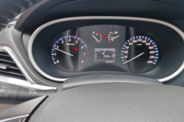 Used Venucia T90 2017 2.0L CVT Smart Edition Odometer Close Up