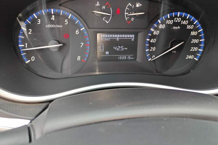 Used Venucia T90 2017 2.0L Manual ZhiShang Edition Odometer Close Up