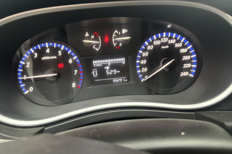 Used Venucia T90 2017 2.0L Manual Fashion Edition Odometer Close Up