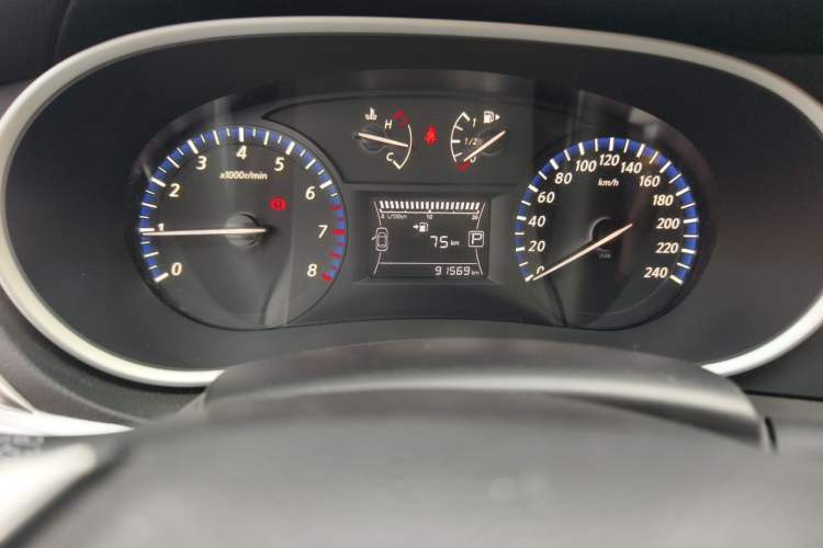 Used Venucia T90 2017 2.0L CVT Smart Edition Odometer Close Up