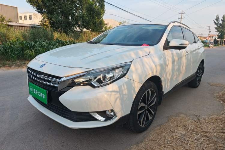 Used Venucia T90 2017 2.0L CVT Smart Edition Guazi used car, China used car export, Used car for sale, Used cars, Cheapest cars for sale