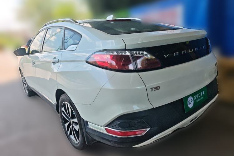 Used Venucia T90 2017 2.0L Manual ZhiShang Edition Rear Left 45 Deg