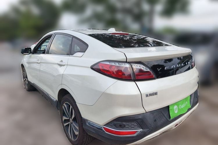 Used Venucia T90 2017 2.0L CVT Fashion Edition Rear Left 45 Deg