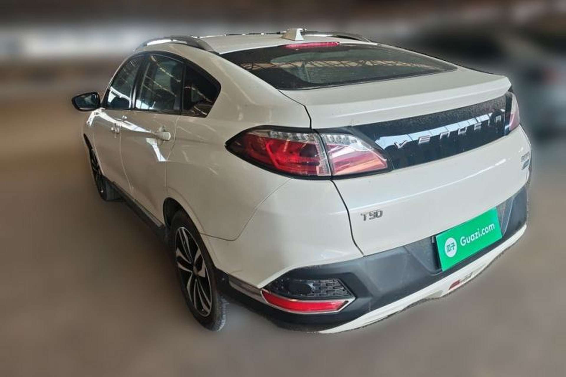 Used Venucia T90 2017 2.0L CVT Smart Edition Rear Left 45 Deg