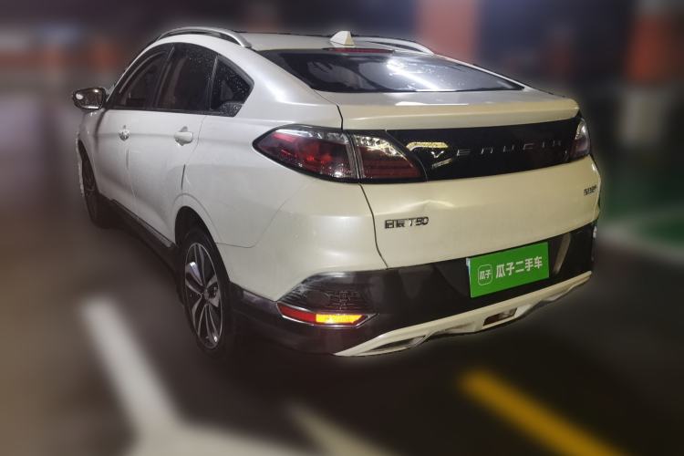 Used Venucia T90 2017 2.0L Manual ZhiShang Edition Rear Left 45 Deg