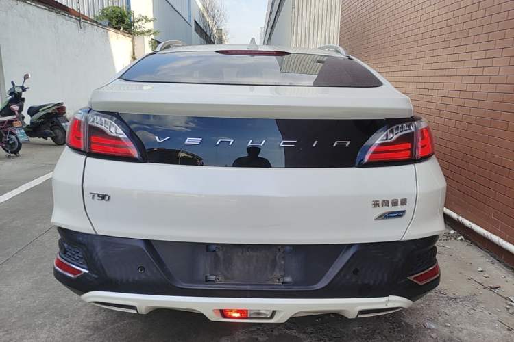Used Venucia T90 2017 2.0L CVT Smart Edition Rear