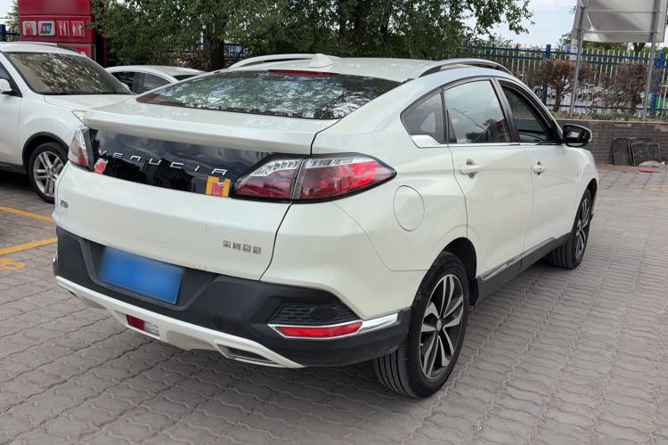 Used Venucia T90 2017 2.0L Manual ZhiShang Edition Rear Right 45 Deg