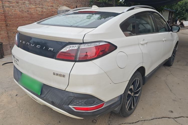 Used Venucia T90 2017 2.0L Manual ZhiShang Edition Rear Right 45 Deg